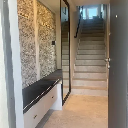 Franki House Apartment *
